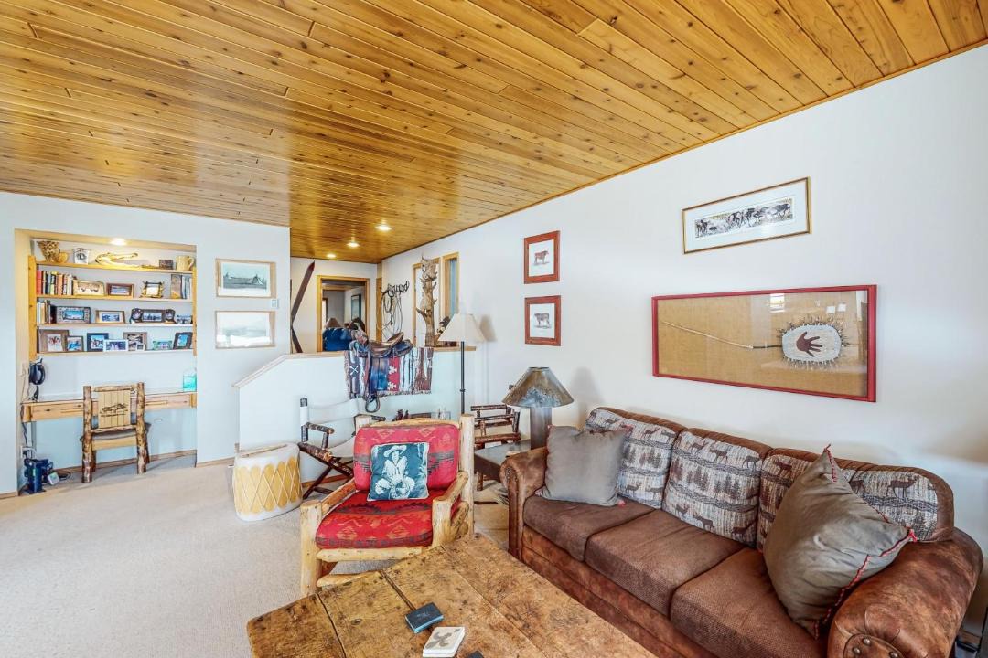Photo of Livingroom in Big Sky