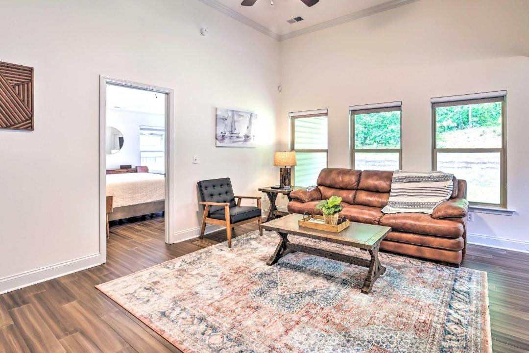 Photo of Livingroom in Calera