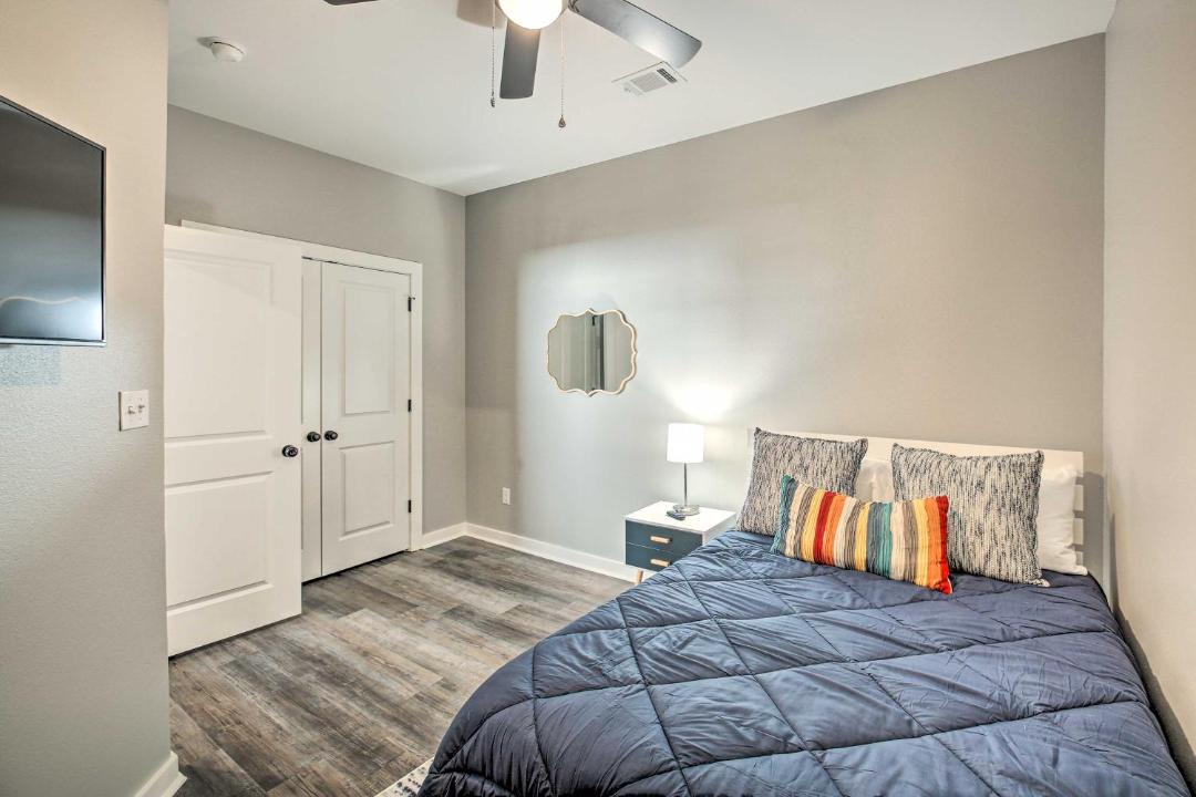 Photo of Bedroom in Lake Hamilton