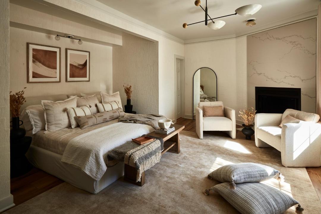 Photo of Bedroom in Lenox