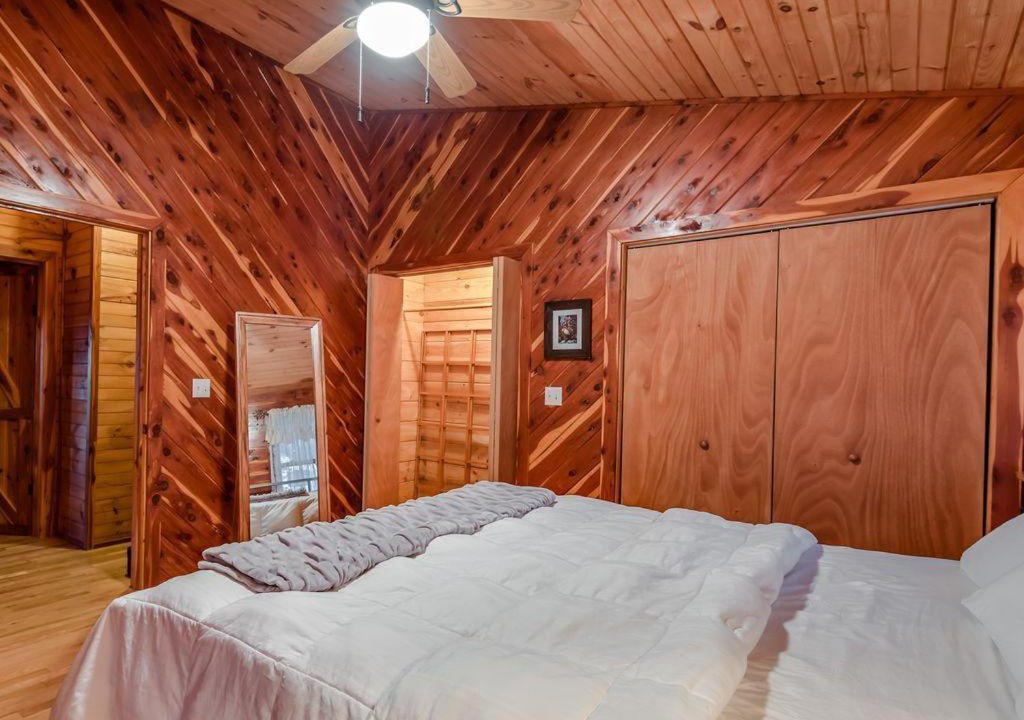 Photo of Bedroom in Compton