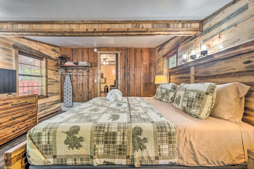 Photo of Bedroom in Broken Bow