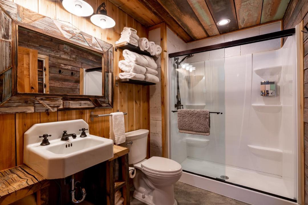 Photo of Bathroom in Lazy Acres