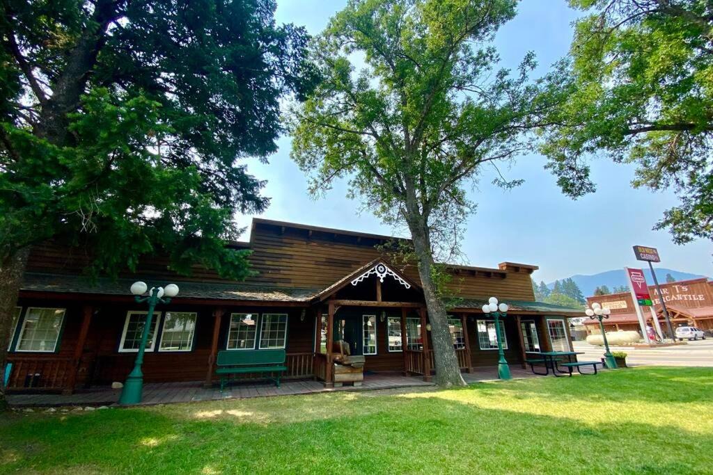 Photo of Buildings in Darby