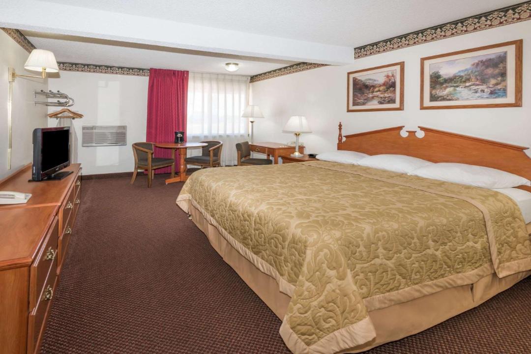Photo of Bedroom in Laramie