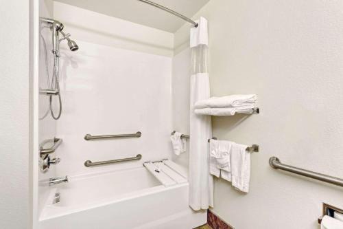 Photo of Bathroom in Cheyenne