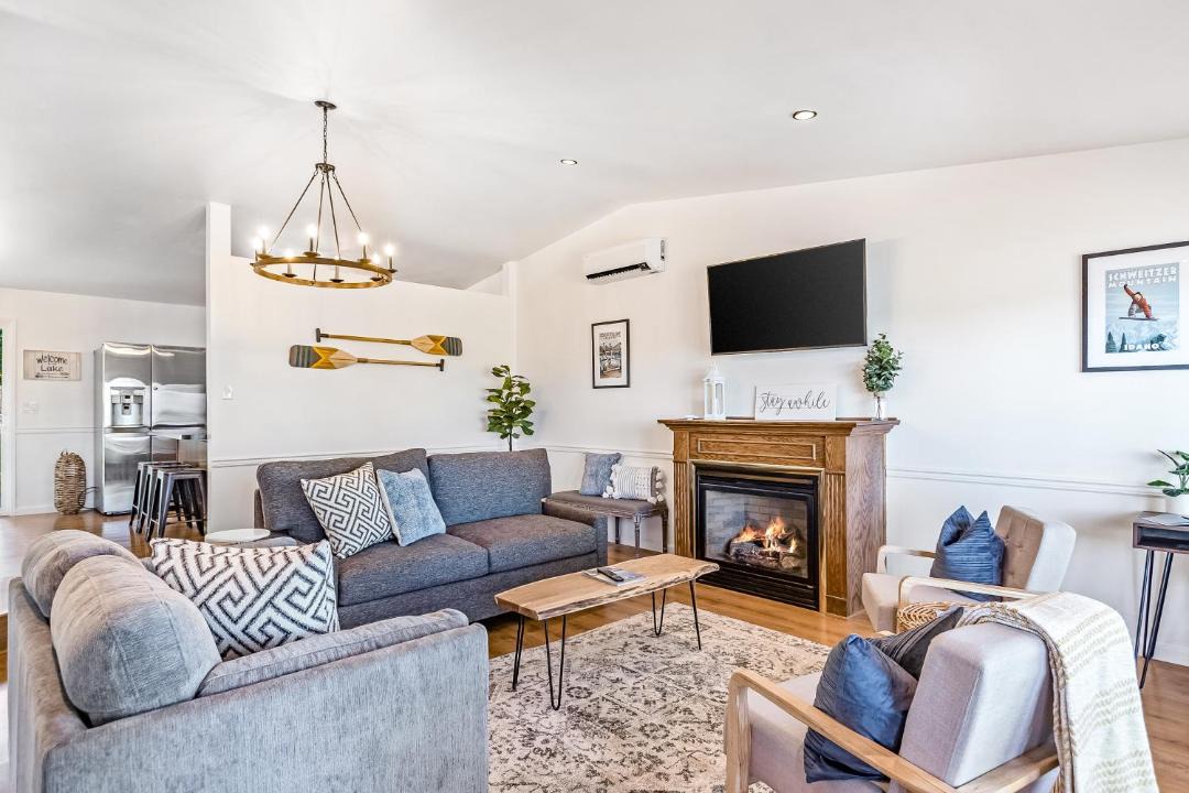 Photo of Livingroom in Clarksville