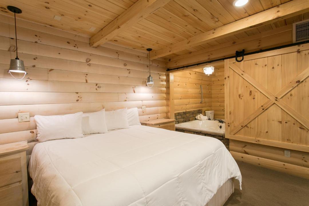 Photo of Bedroom in Millersburg