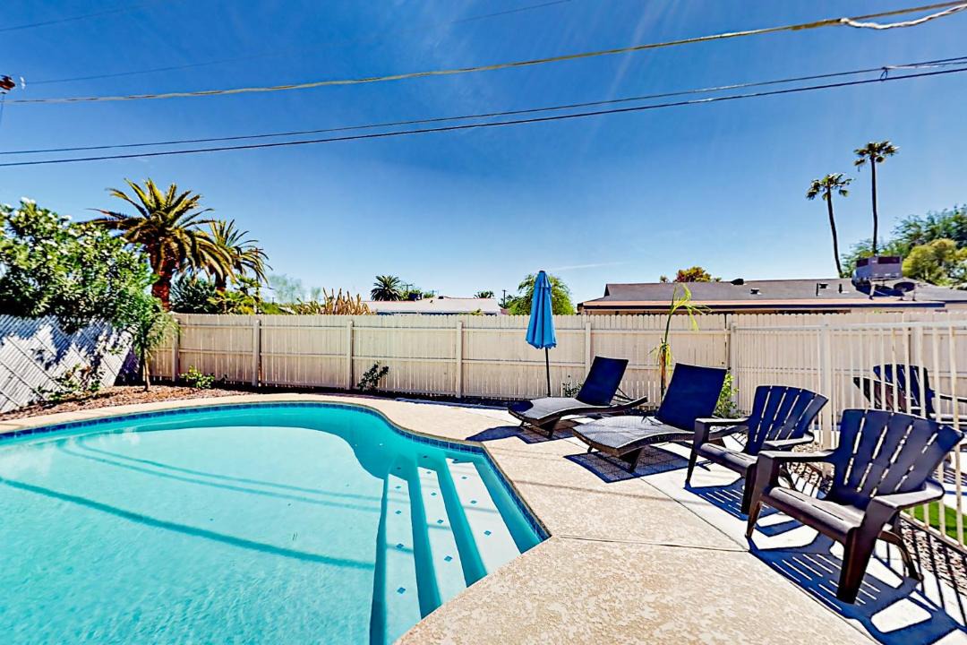 Photo of Patio Balcony in New Papago Parkway