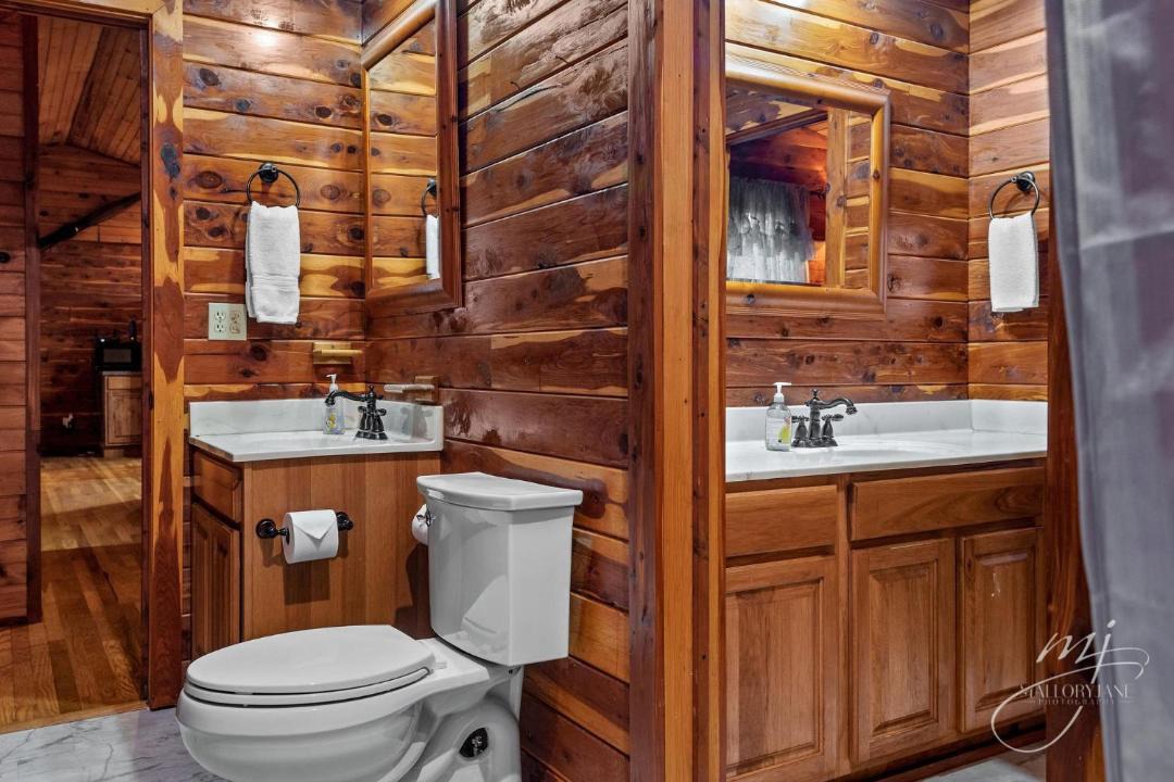 Photo of Bathroom in Compton