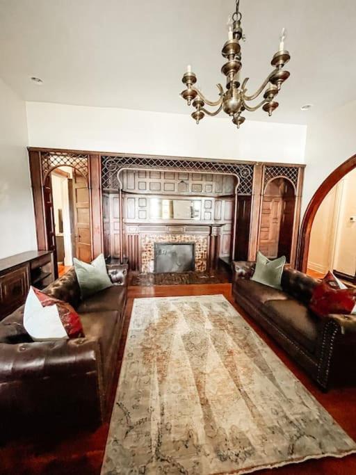 Photo of Livingroom in Lexington