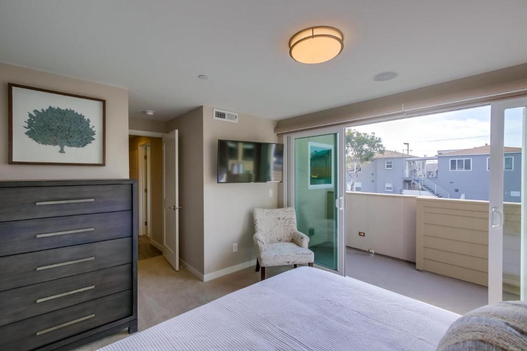Photo of Bedroom in Mission Beach
