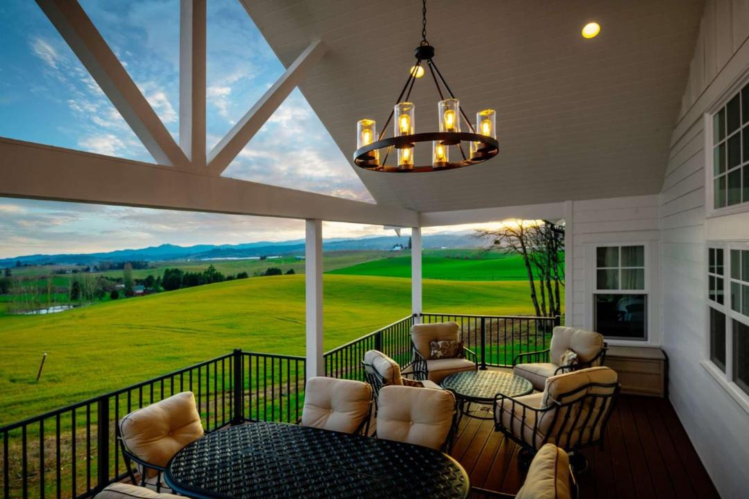 Photo of Patio Balcony in Yamhill