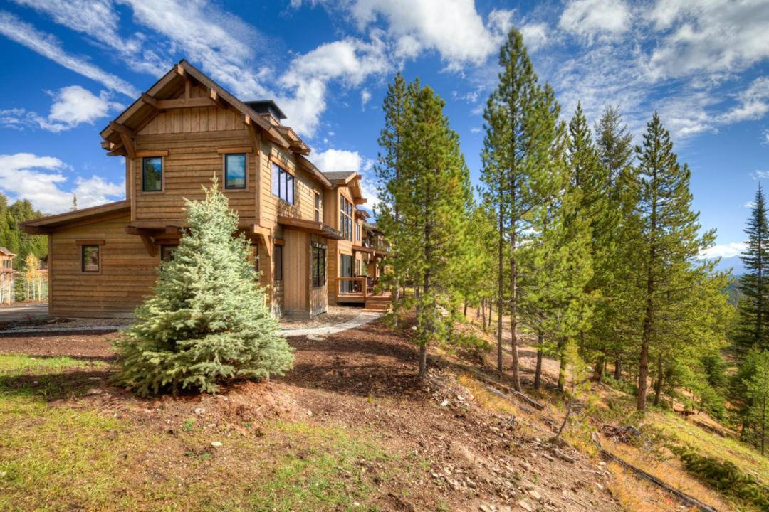 Photo of Buildings in Spanish Peaks