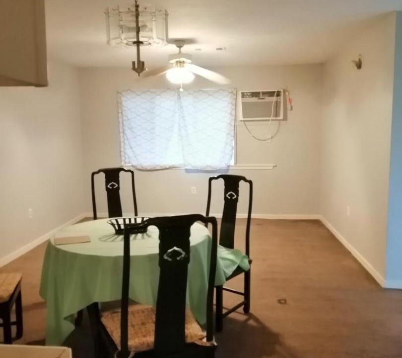 Photo of Livingroom in Tougaloo
