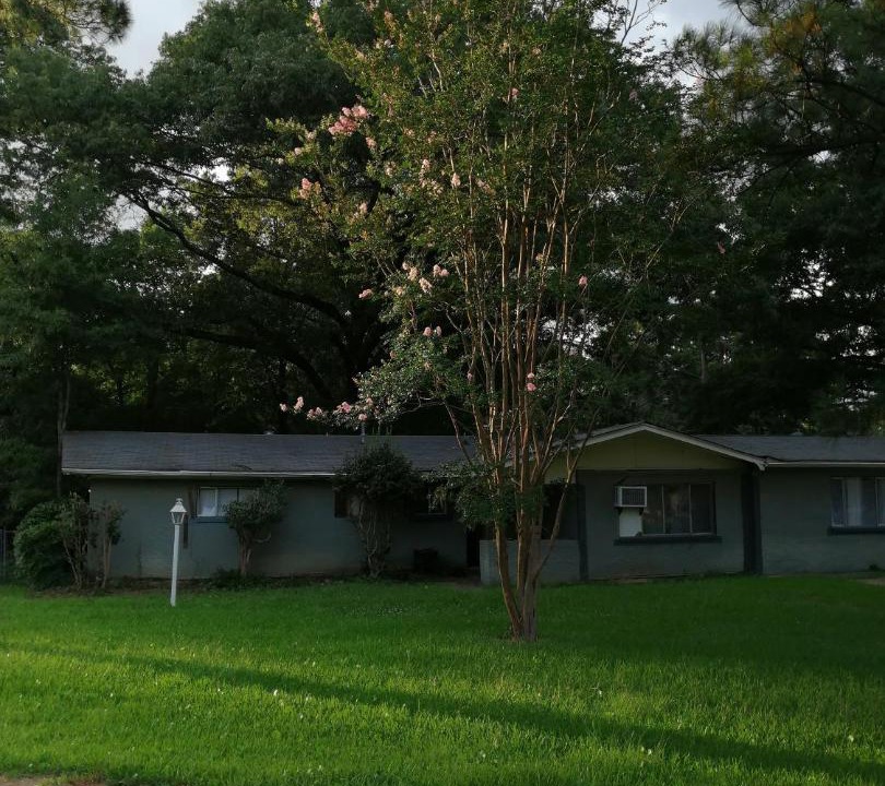 Photo of Buildings in Tougaloo