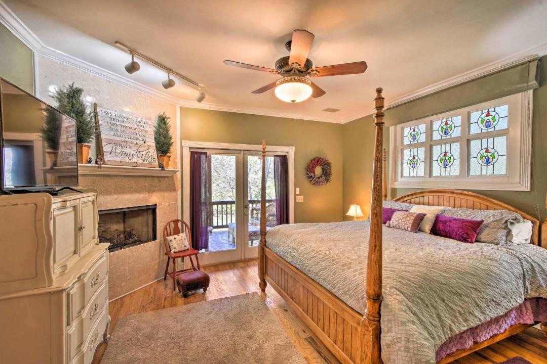 Photo of Bedroom in East Ellijay