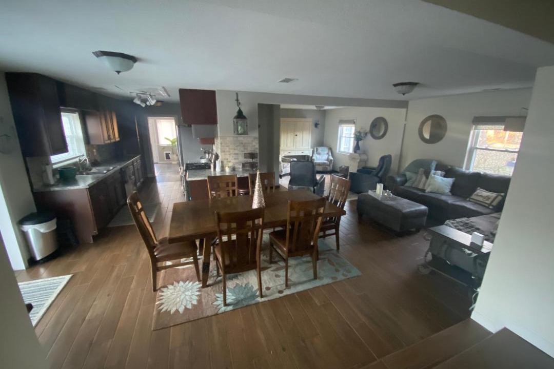 Photo of Livingroom in Reynolds Corners