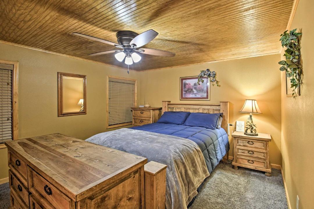 Photo of Bedroom in Mid America