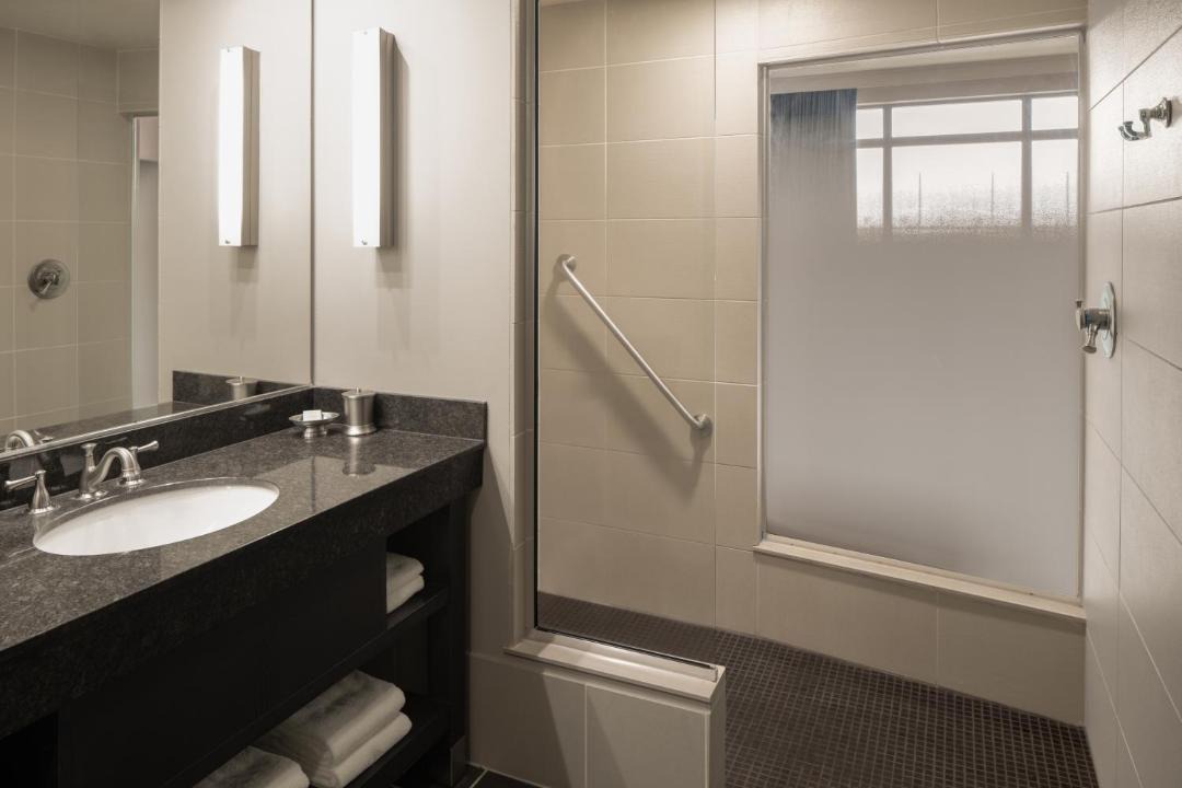 Photo of Bathroom in Larchwood