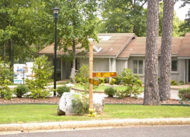 Photo of Buildings in Mid America