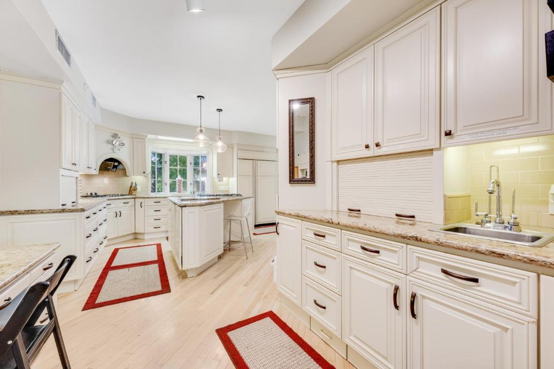 Photo of Kitchen in Los Olivos Historic District