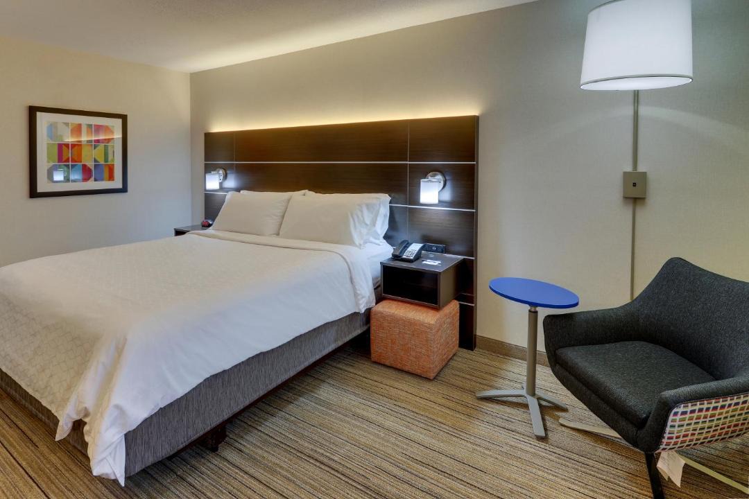 Photo of Bedroom in Troy