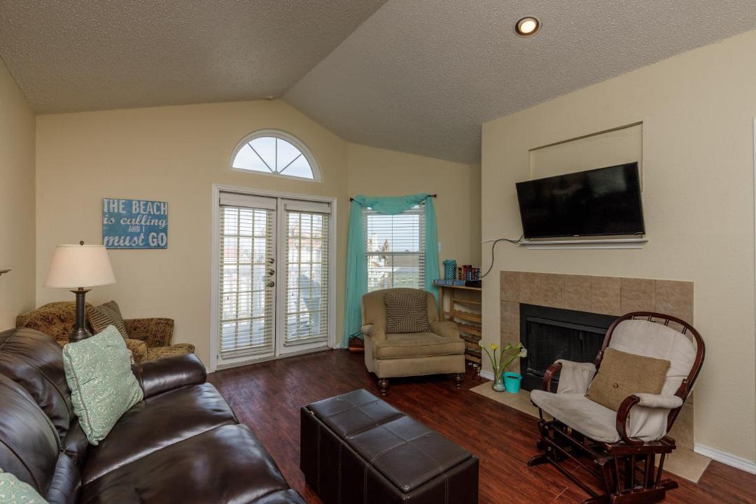 Photo of Livingroom in Corpus Christi