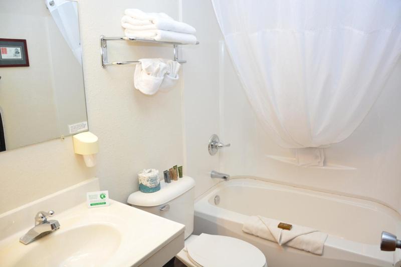 Photo of Bathroom in Watford City