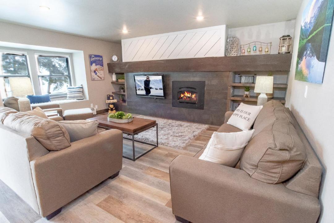 Photo of Livingroom in Historic District