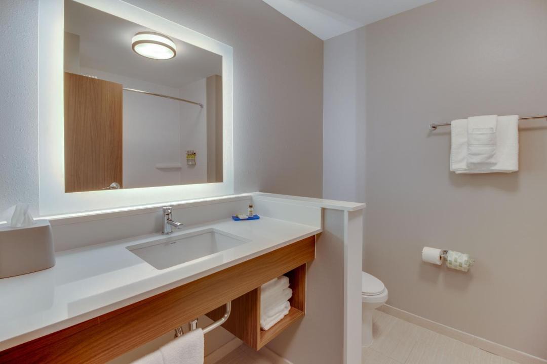 Photo of Bathroom in Union City