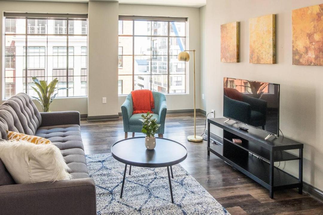 Photo of Livingroom in Scioto Mile