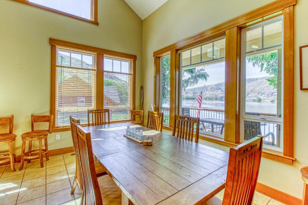 Photo of Livingroom in East Wenatchee