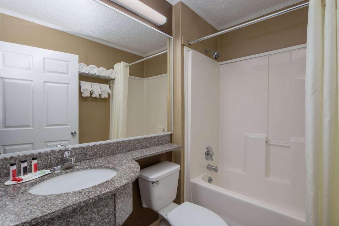 Photo of Bathroom in Dentsville