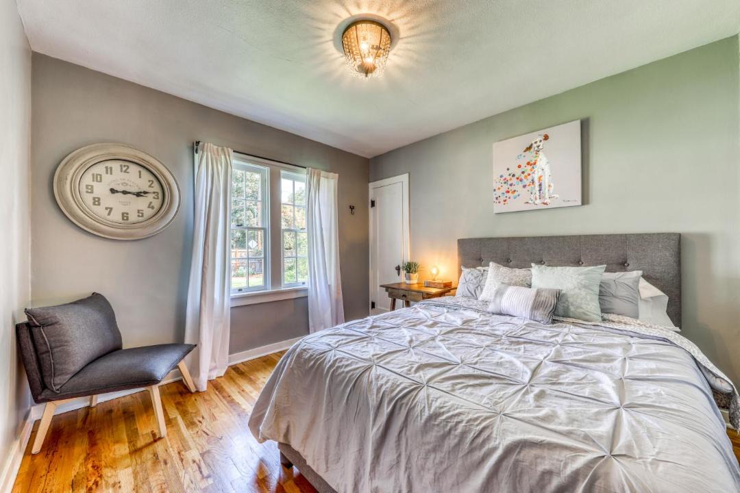Photo of Bedroom in North End