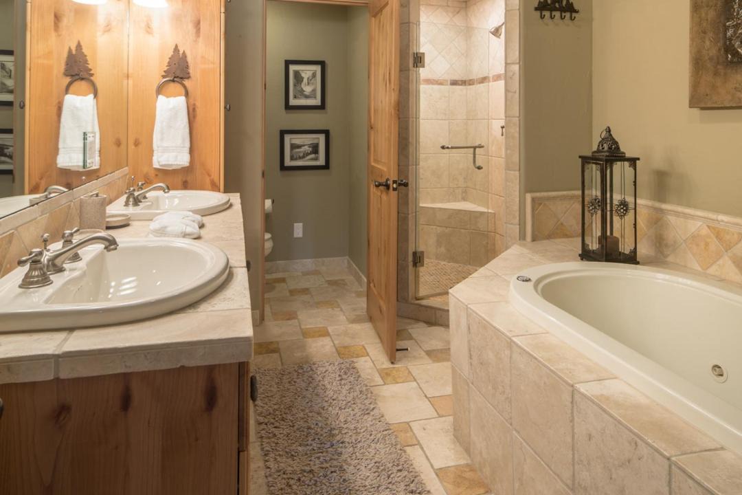 Photo of Bathroom in Big Sky