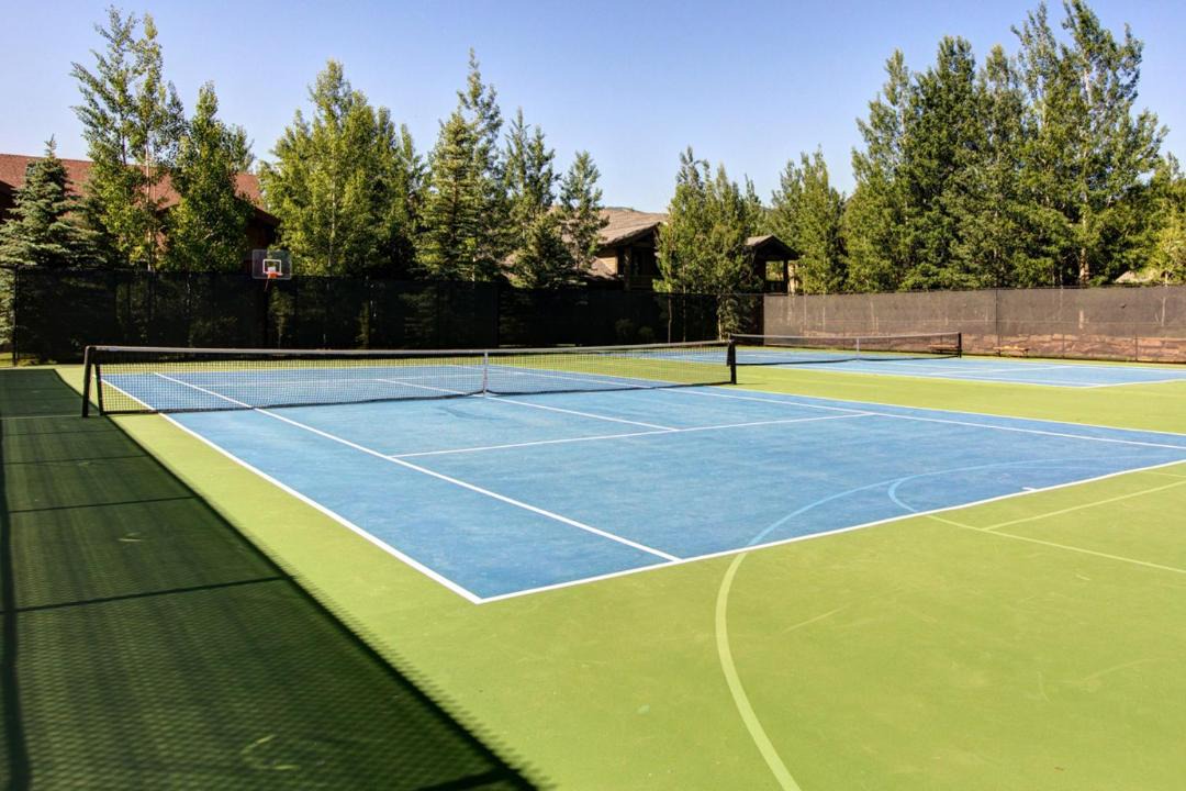 Photo of Outdoor in Park Meadows