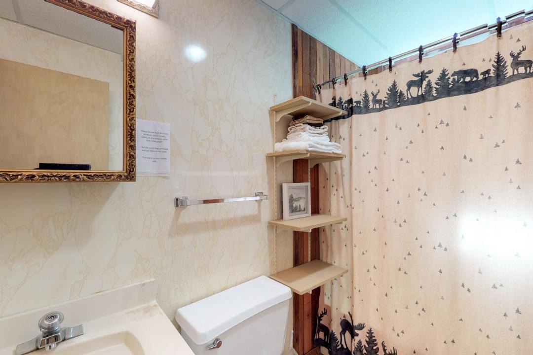 Photo of Bathroom in Elk Meadows
