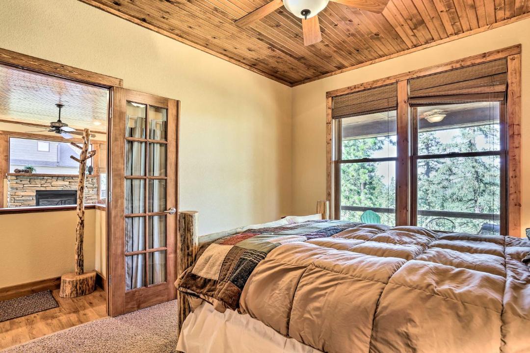 Photo of Bedroom in Lead