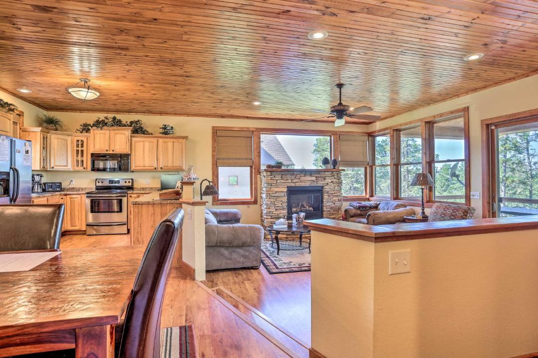 Photo of Livingroom in Lead