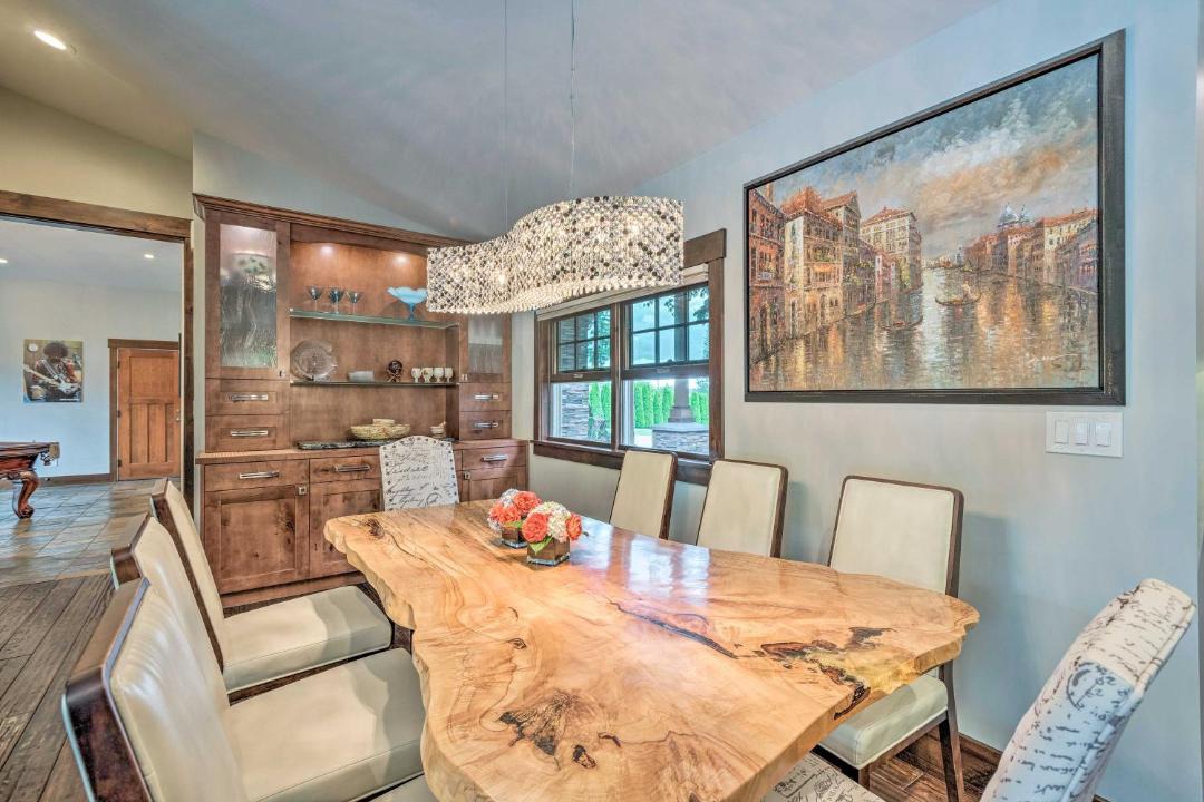 Photo of Livingroom in North Creek