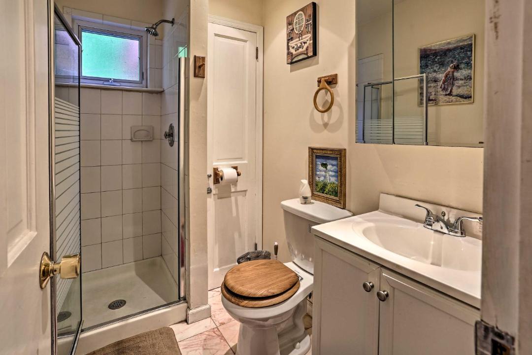Photo of Bathroom in Pocono Lake