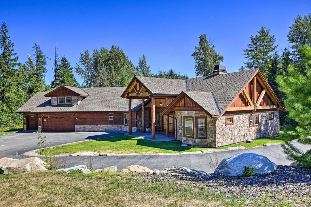 Photo of Buildings in Priest River