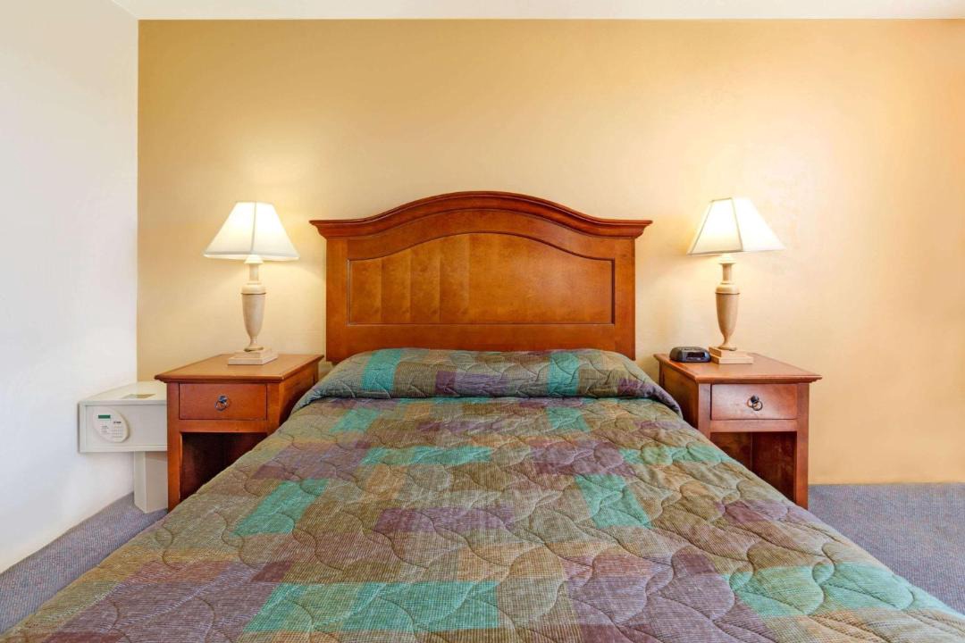 Photo of Bedroom in Altamont