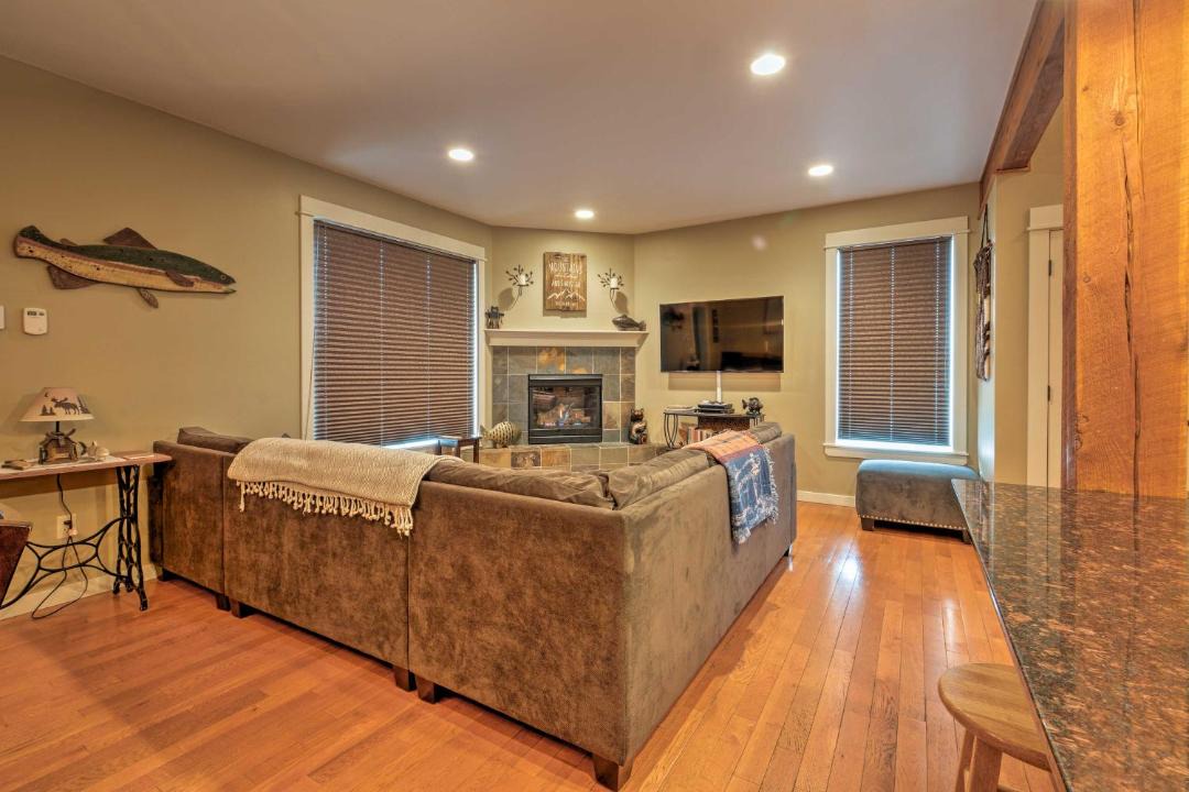 Photo of Livingroom in Valley West