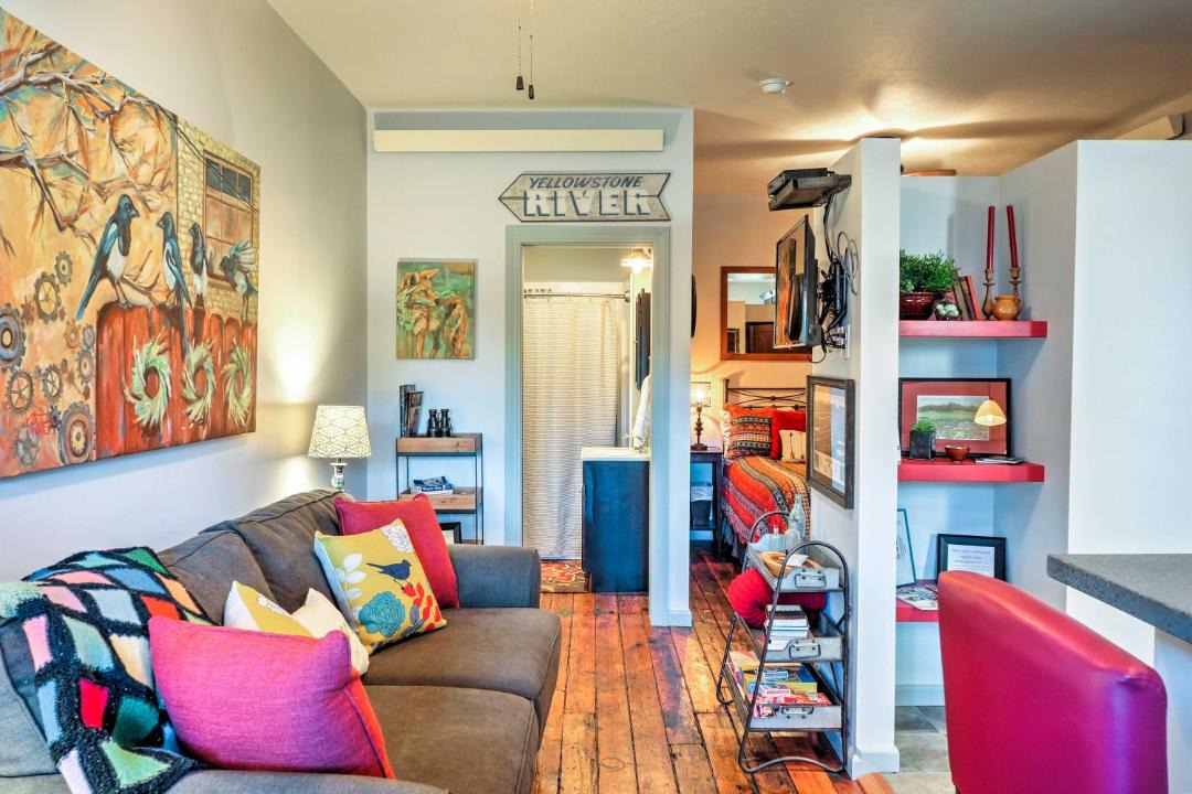 Photo of Livingroom in Livingston