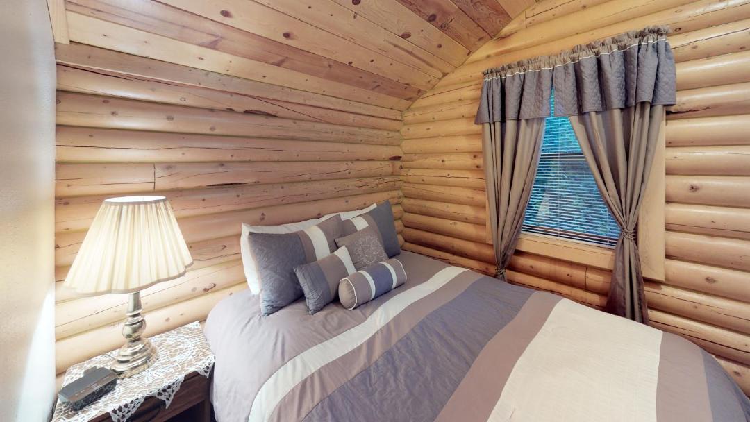 Photo of Bedroom in Glendale