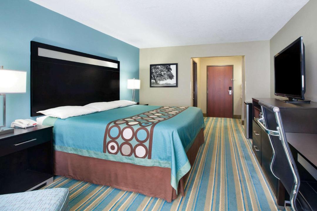 Photo of Bedroom in Sulphur