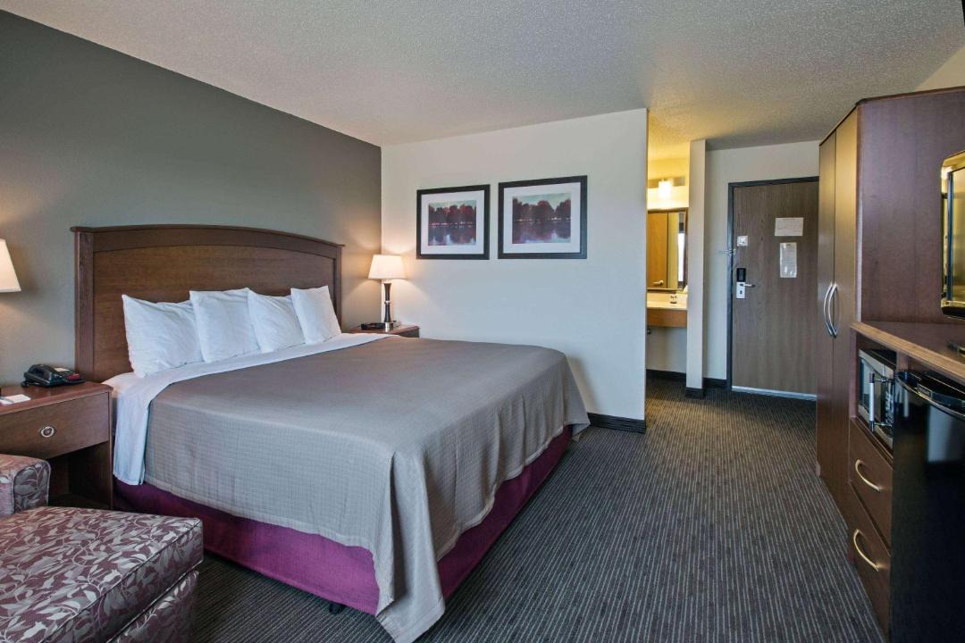 Photo of Bedroom in Grundy Center