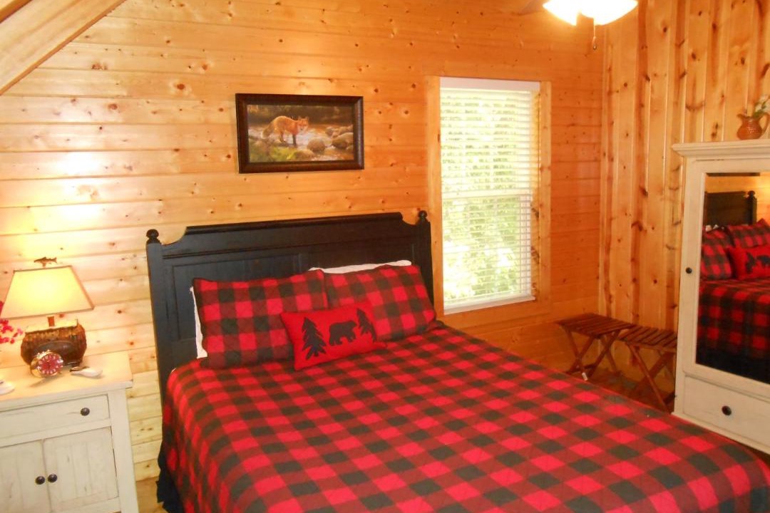 Photo of Bedroom in Blairsville